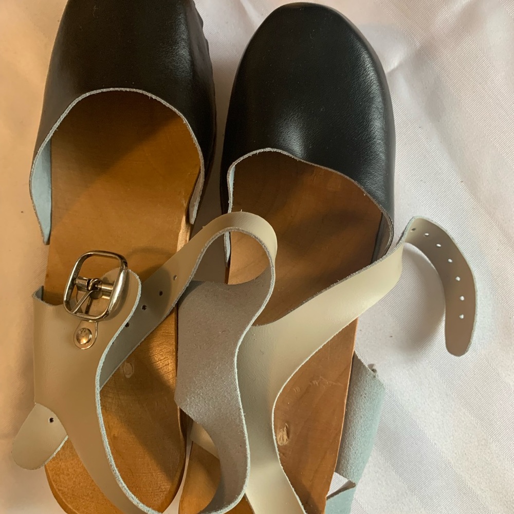 Leather clogs - Picture 3 of 6